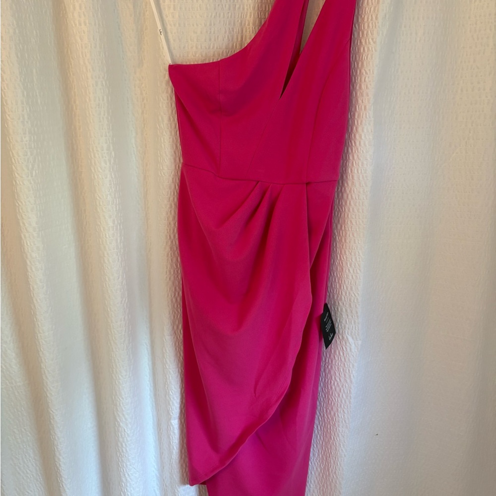 Elegant Pink One-Shoulder Dress